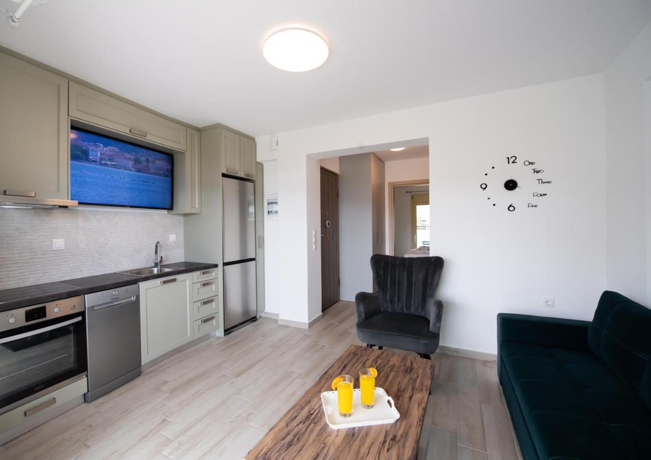 Mpm Apartment Никиана Екстериор снимка
