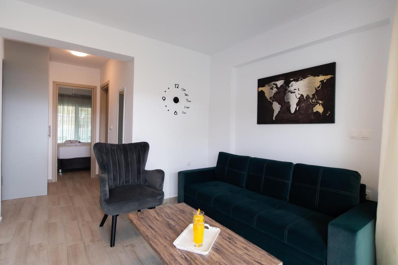 Mpm Apartment Никиана Екстериор снимка